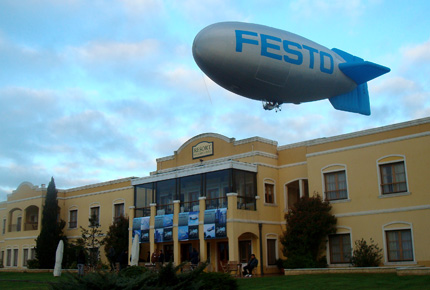 Dirigible destacado